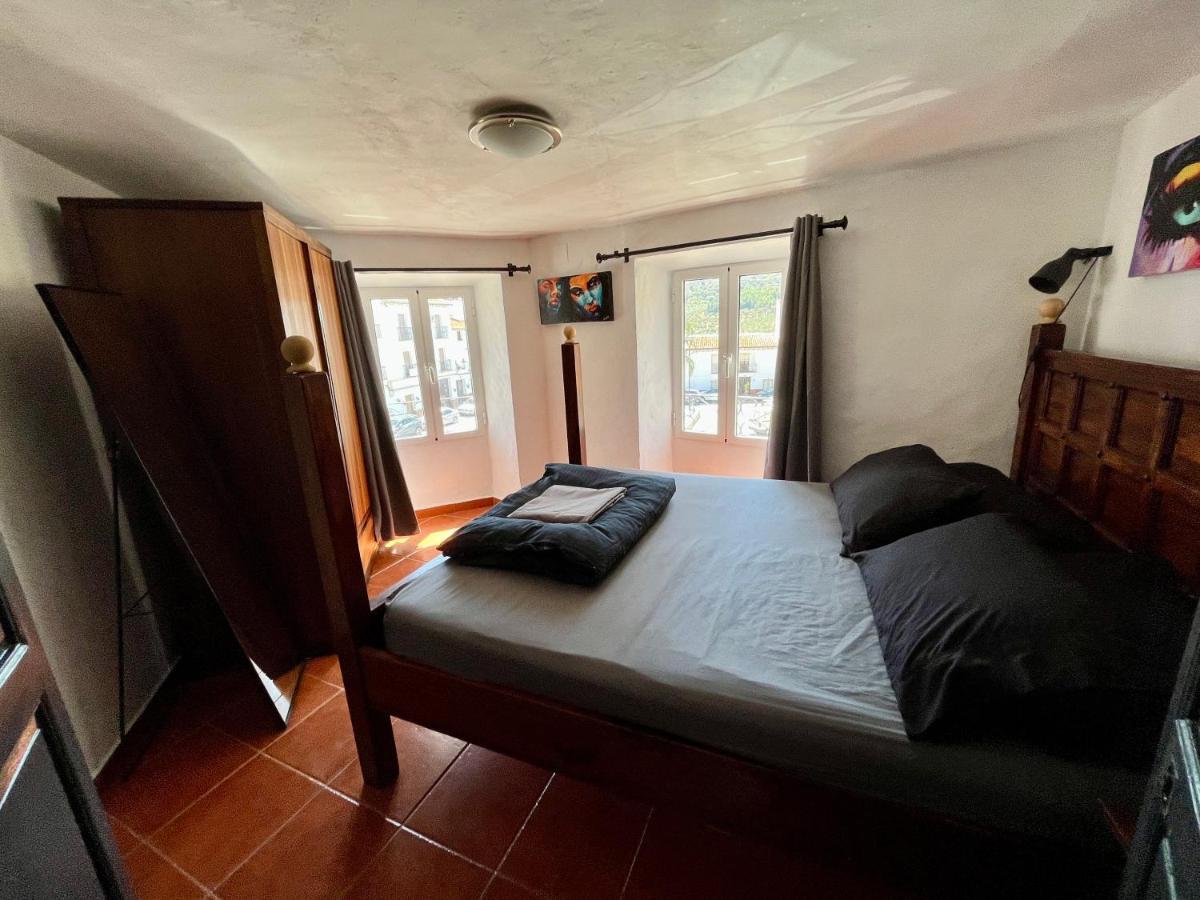 Spanish Town House Alora Bagian luar foto