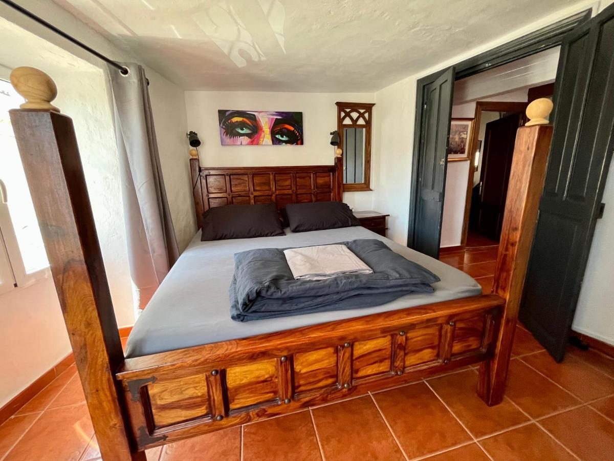 Spanish Town House Alora Bagian luar foto
